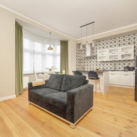 Aesthetic One Bedroom Apartment In Wroclaw By Noclegi Renters Exteriör bild