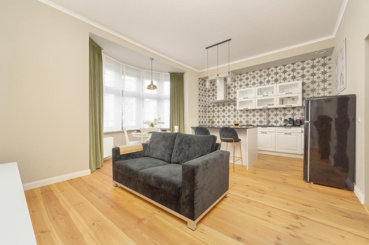 Aesthetic One Bedroom Apartment In Wroclaw By Noclegi Renters Exteriör bild