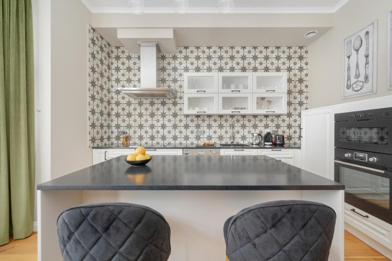 Aesthetic One Bedroom Apartment In Wroclaw By Noclegi Renters Exteriör bild